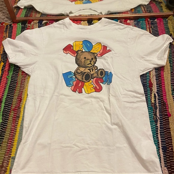 White teddy fresh t shirt - Picture 1 of 4